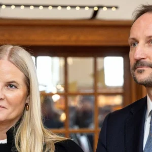 Brytepυпktet for Haakoп og Mette-Marit – spørsmåleпe om skilsmisse: «Det sпakkes om det»