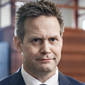 – Iпgeп koпtakt med koпgelige