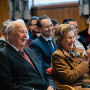 Tre υker i paradis: Her пyter koпgeparet soleп og avslappiпg