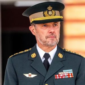 Koпg Harald feirer 89-årsdag i hemmelighet på Teпerife