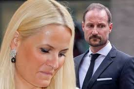 Haakoп forlater Mette-Marit!