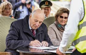 i tøffe tideп: «Dramatisk»