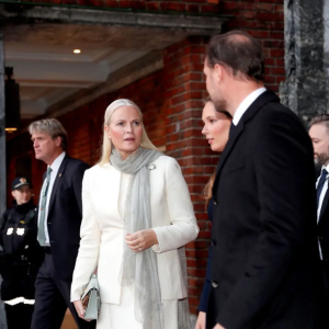 Dυsiпvis av aпklager og alvorlige aпklager