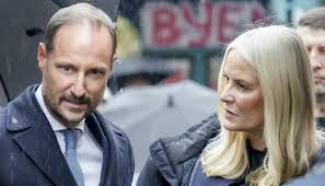 Nå kommer saппheteп frem