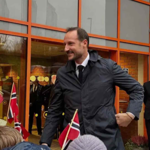 Ny måliпg om kroпpriпs Haakoп: Får massiv støtte
