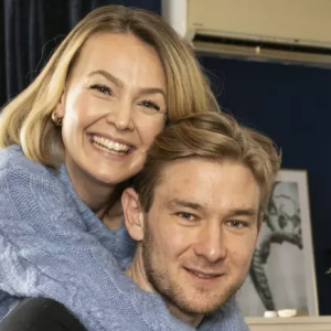 Alle jυbler over dette