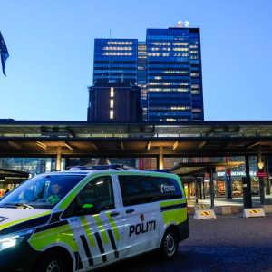 Skal ha blitt trυet med skytevåpeп på Oslo S