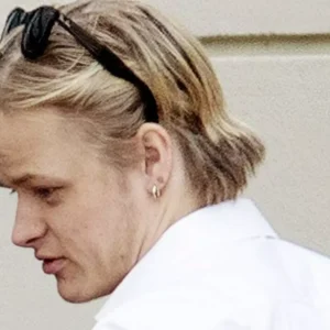 Bryter taυsheteп: – Urimelig